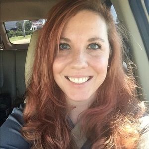 Meet your Posher, Claire